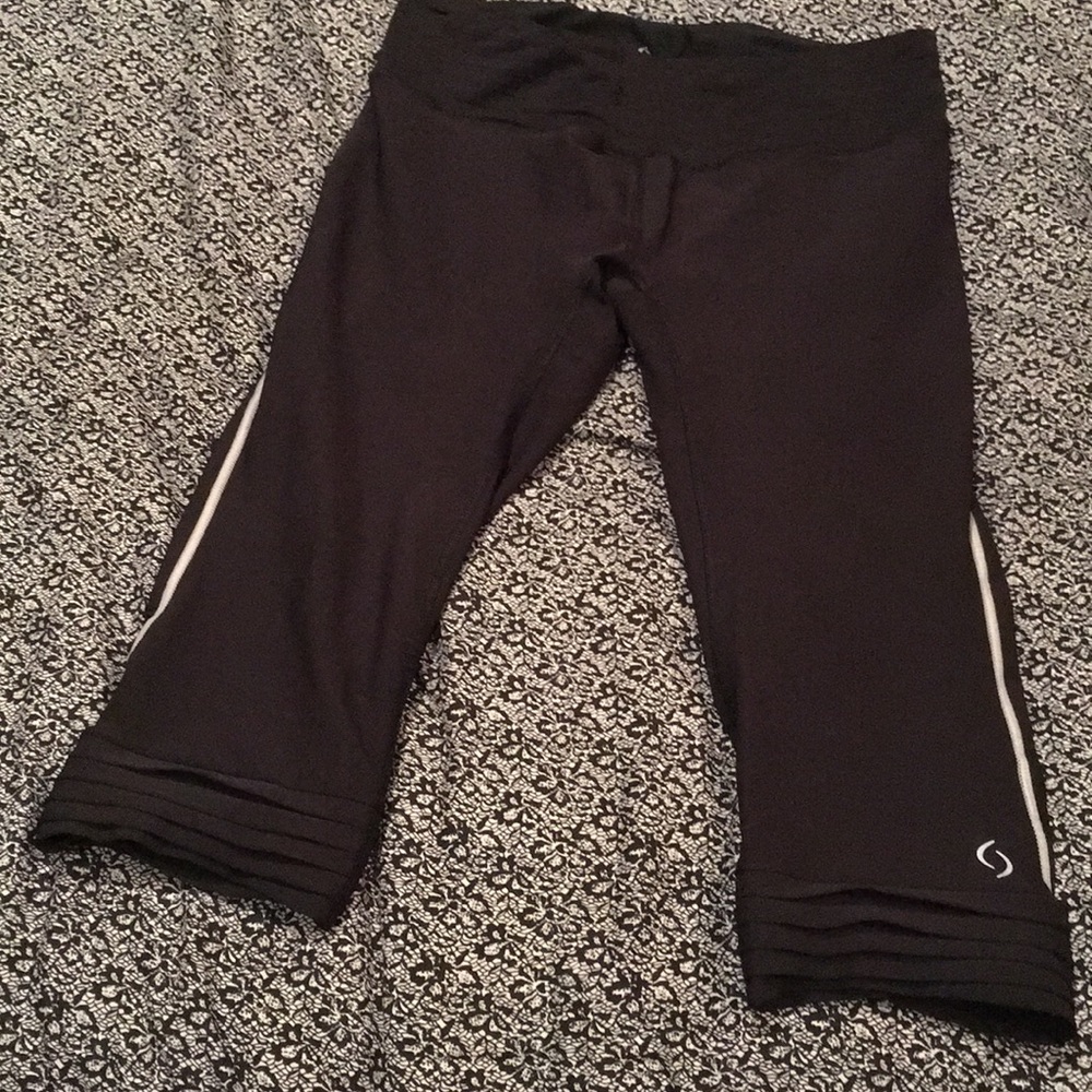 Running capris